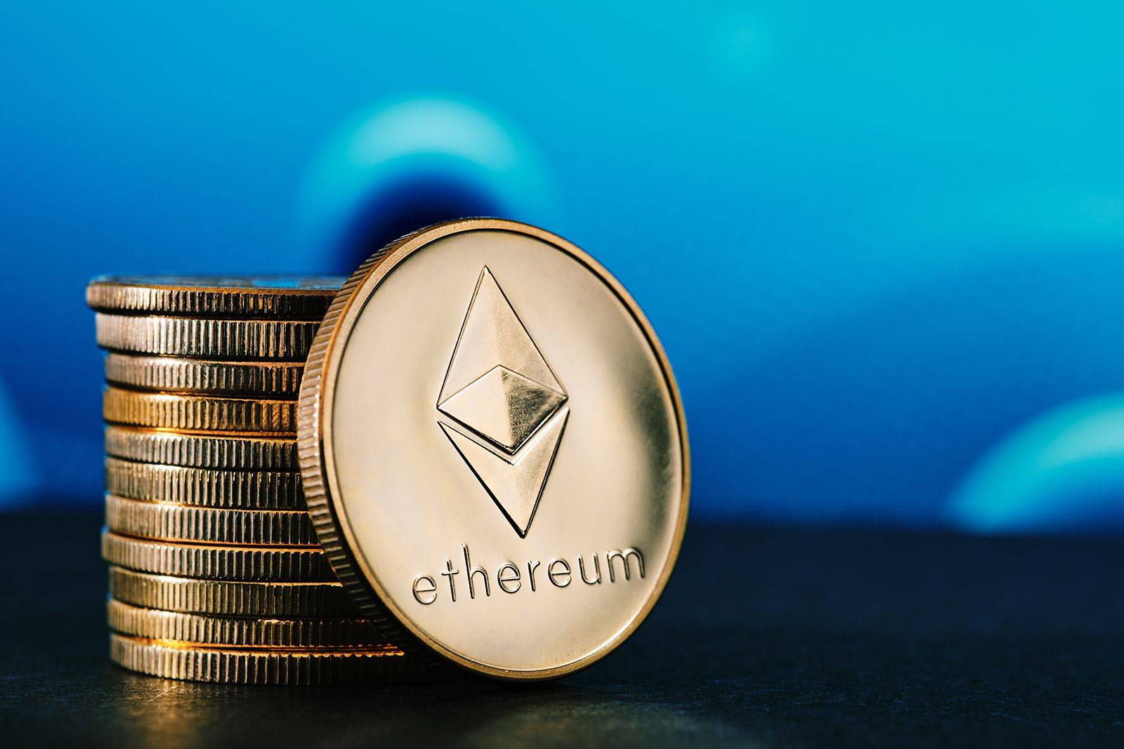 Hai Xu t ETF Ethereum Spot u Ti n T i M c C ng B 