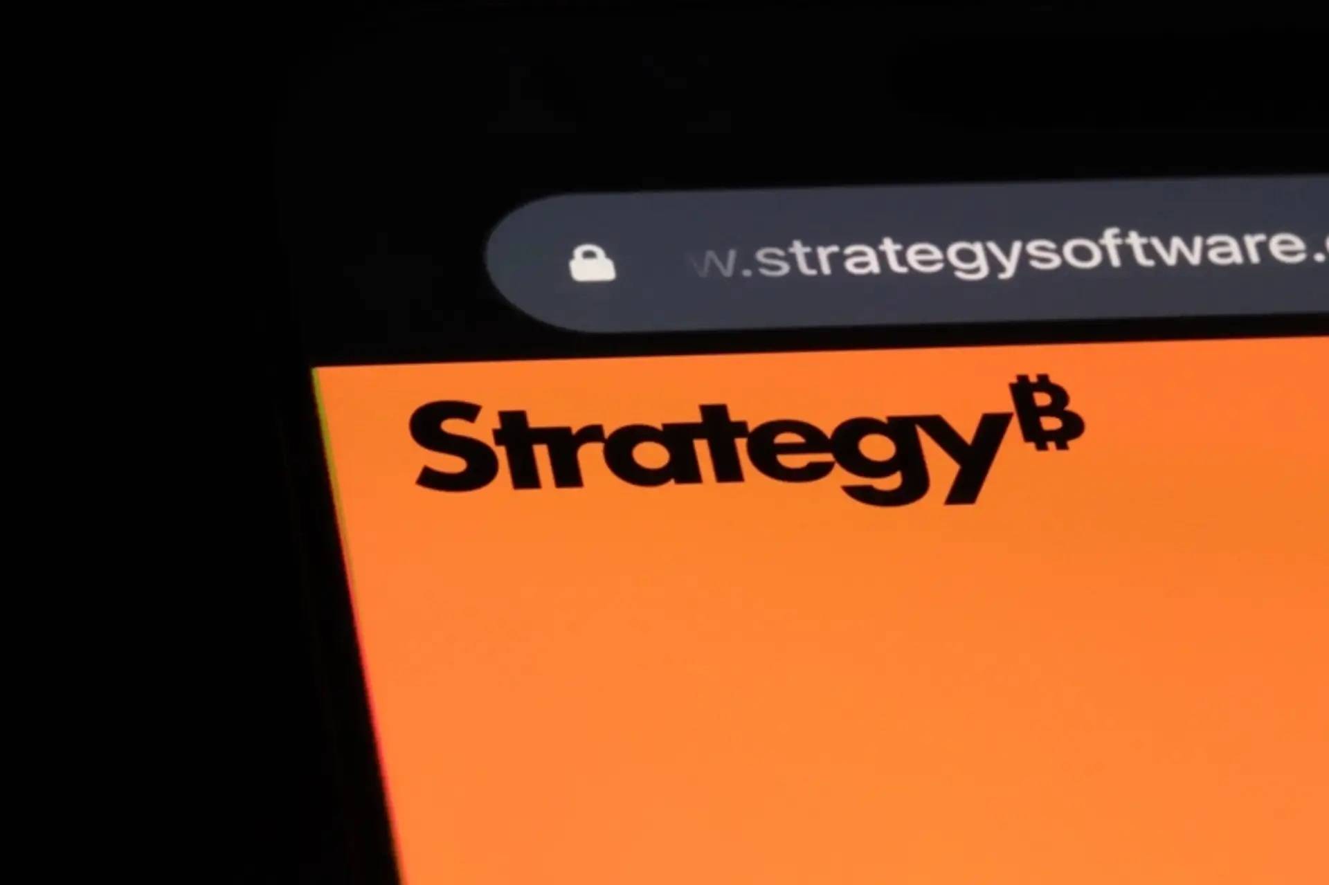 Strategy lần đầu bán Bitcoin giá trị lớn, thu về 216 triệu USD插图