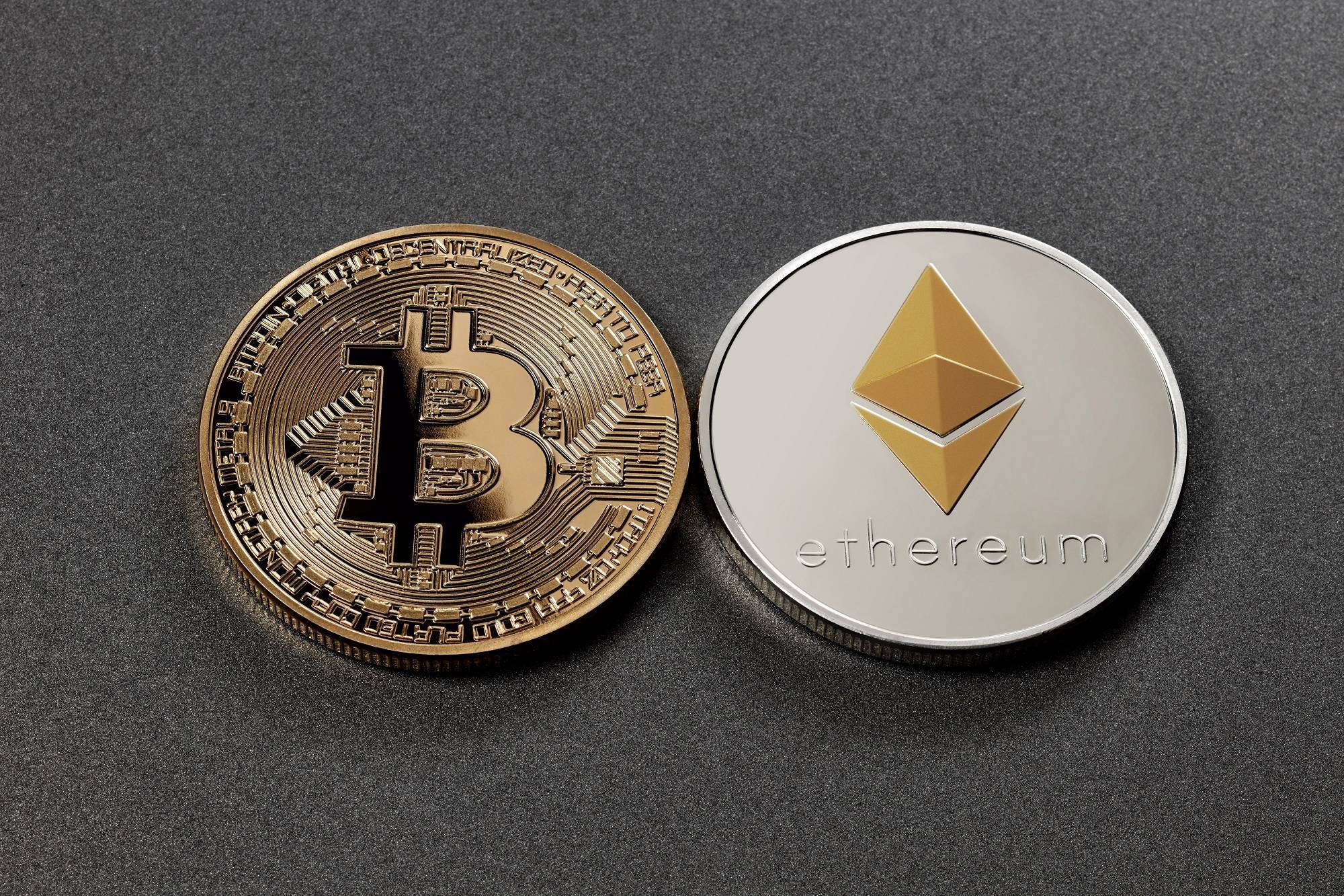 Các quỹ ETF Bitcoin và Ethereum mua ròng hơn 2,6 tỷ USD trong tuần qua插图