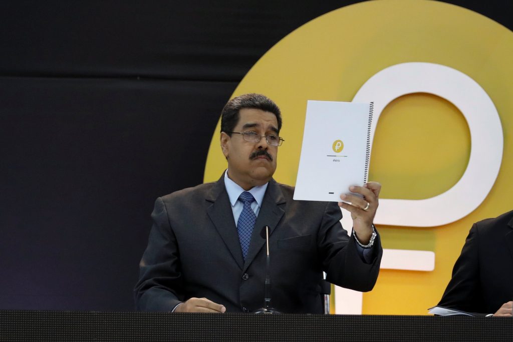 Tổng thống Venezuela Nicolas Maduro tại buổi ra mắt đợt pre-sale của đồng tiền số quốc gia Petro