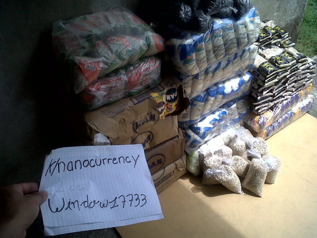 Trader người Venezuela mua 400 kg lương thực bằng NANO, triển khai phong trào từ thiện "Adopt a Family"