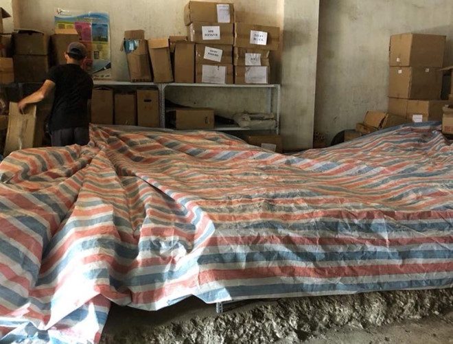 Nửa năm trước, nhiều xưởng đào tại Việt Nam phải phủ bạt, tắt máy vì không thể cầm cự.